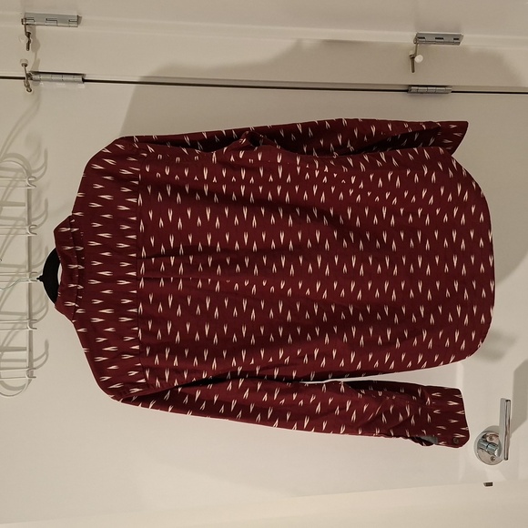 American Eagle Burgundy & Tan Southwestern Style Classic Fit Shirt (Size M) - Picture 8 of 9